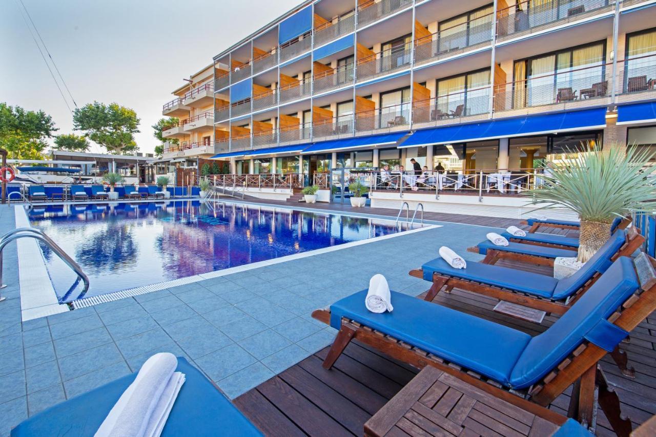 Port Salins Hotel Empuriabrava Exterior photo